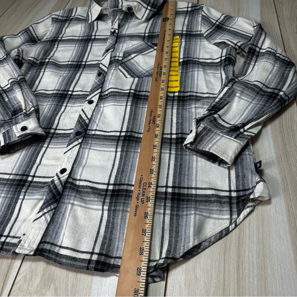 Gap Women’s Flannel Deema Plaid Button Down Shirt, relaxed fit Size Medium-‎ New - Picture 5 of 11